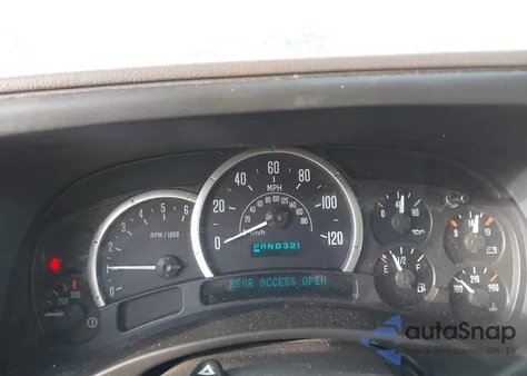 2004 Cadillac Escalade Standard z USA, uszkodzony, nr VIN 1GYEK63N34R245705